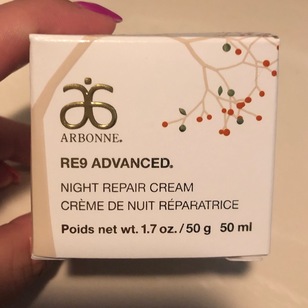 Arbonne Re9 Night Cream
